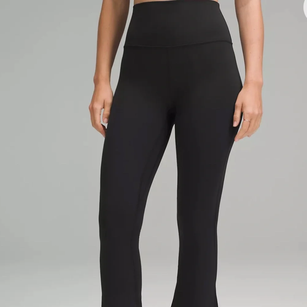 lululemon Align™ High-Rise Mini-Flare Pant Short - Picture 4 of 13